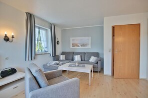 Unclassified image, 5 of 27, button - Baltic Sea view apartment 6 - Baltic Sea view (Scharbeutz)