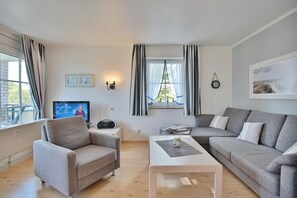 TV, DVD player, stereo