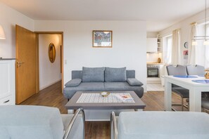 Fernseher, Stereoanlage