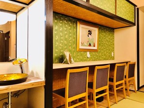 用餐