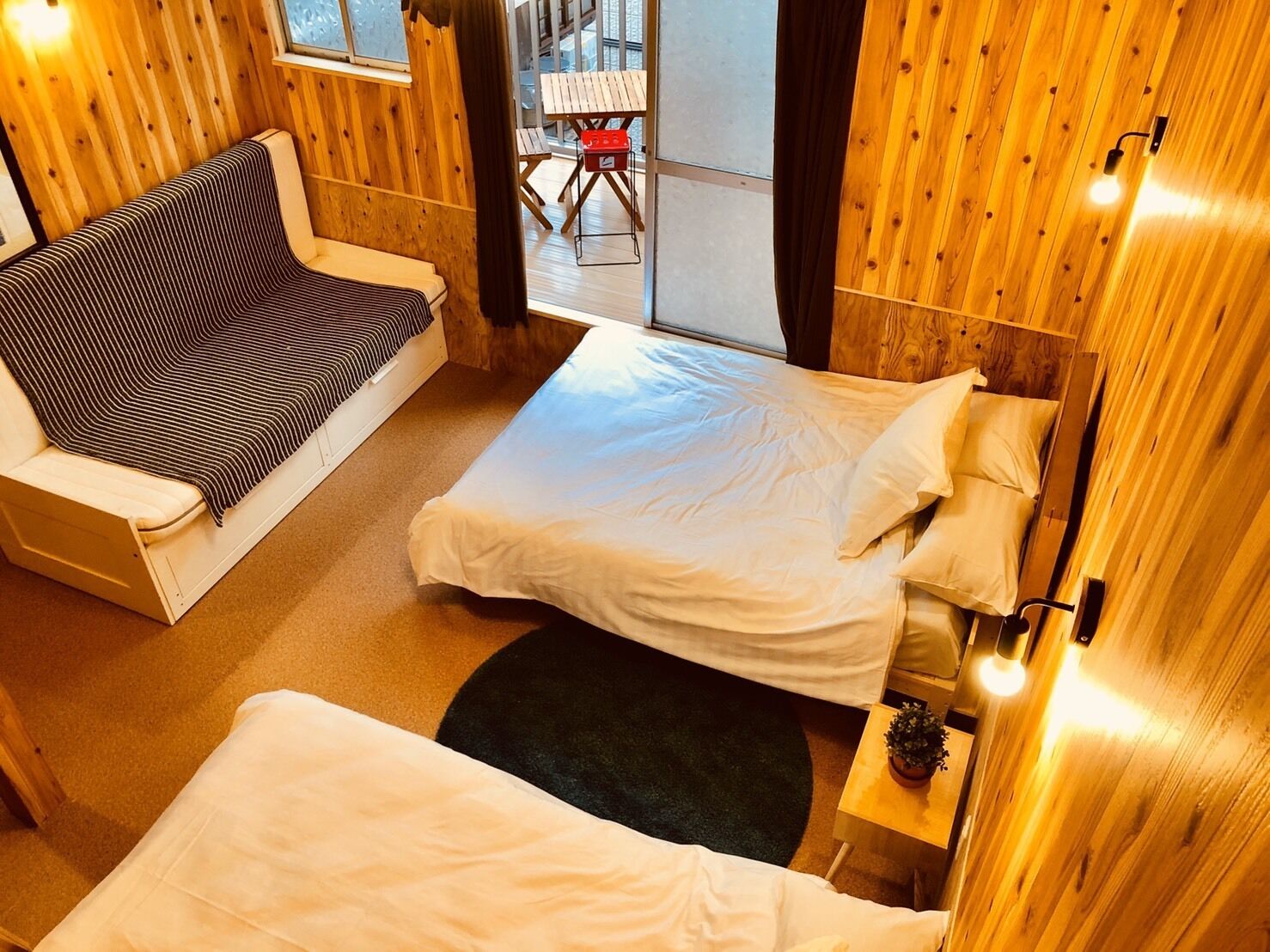 3 室のベッドルーム、デスク、アイロン / アイロン台、WiFi (無料)