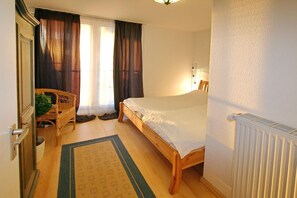 2 bedrooms