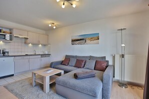 Télévision, lecteur de DVD, chaîne hi-fi