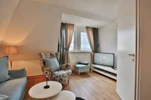 TV, DVD-spiller og stereoanlegg