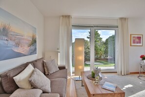 Televisión, reproductor de DVD y estéreo 