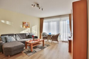 Unclassified image, 3 of 18, button - Barque Apartment 307 - Barque (Scharbeutz)