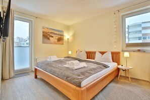 Unclassified image, 5 of 26, button