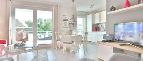 Televisión, reproductor de DVD y estéreo