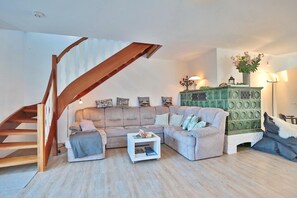 TV, DVD player, stereo