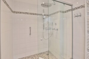 Dusche, Haartrockner
