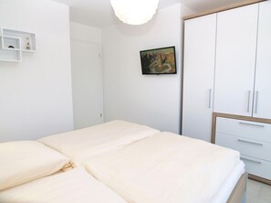 2 bedrooms, WiFi