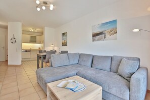 TV, DVD player, aparelho de som