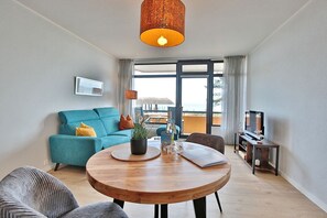 Télévision, chaîne hi-fi