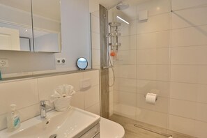 Dusche, Haartrockner