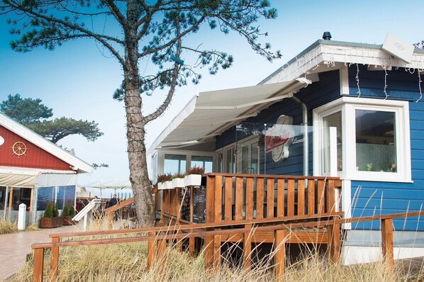 تفاصيل الفندق من الخارج