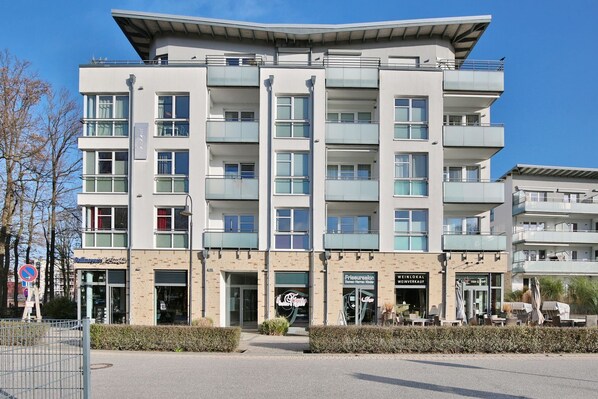 Imagen sin descripción, 1 de 24, botón