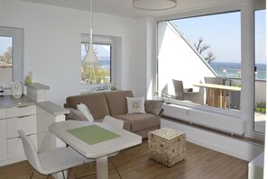 Fernseher, Stereoanlage