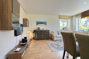 TV - Feriendomizil Neue Bergstrasse 11 Appartement 4 - Feriendomizil Neue Bergstrasse (Scharbeutz)