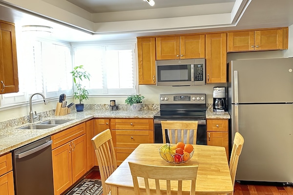 Refrigerador, microondas, horno y lavavajillas