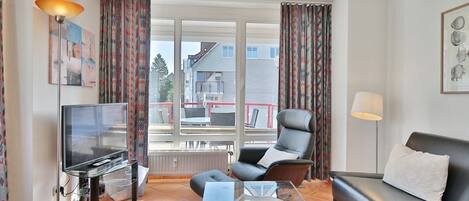 TV, DVD player, stereo