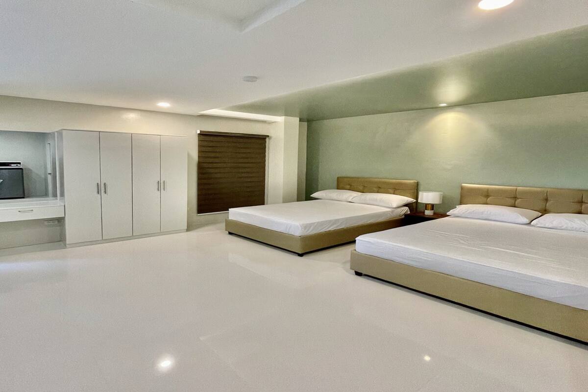 Habitación familiar | Wifi gratis y ropa de cama