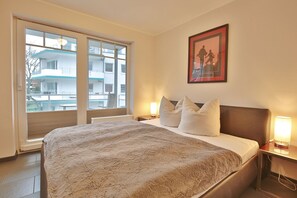 2 bedrooms, in-room safe, iron/ironing board, WiFi