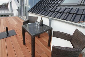 Outdoor dining - LOUISE Apartment 8 - Haus am Hörn (Scharbeutz)