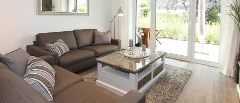 TV, DVD player, aparelho de som