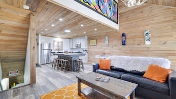 Smart TV, lareira, biblioteca musical