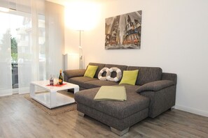 TV, DVD player, stereo - Kurparkresidenz Apartment 21 - Kurparkresidenz (Scharbeutz)