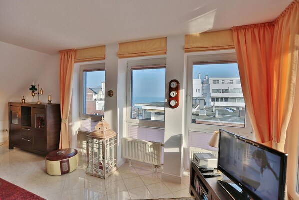 TV, DVD player, stereo