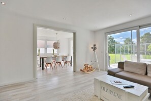 Uklassifisert bilde, 2 av 22, knapp