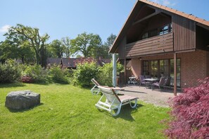 Outdoor dining - Vacation home Seeweg 1 - Holiday home Seeweg 1 (Scharbeutz)