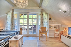 Unclassified image, 2 of 58, button