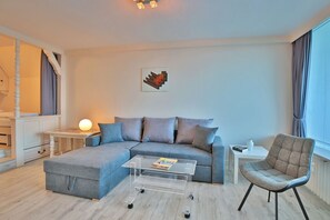 Fernseher, Stereoanlage