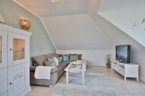 TV, DVD player, aparelho de som