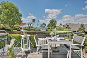 Outdoor dining - Domizil am Eschenweg 5 - Domizil am Eschenweg 5 Appartement Ostseerauschen (Scharbeutz)