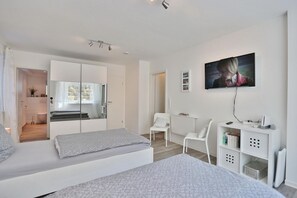 2 habitaciones, tabla de planchar con plancha y wifi 