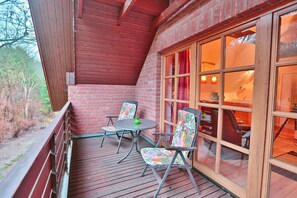 Unclassified image, 5 of 14, button