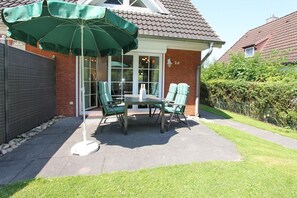 Outdoor dining - Vacation home Waldstrasse (Scharbeutz)