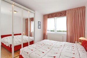 1 bedroom, iron/ironing board, WiFi