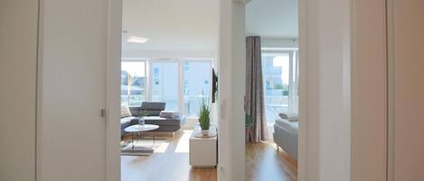 Fernseher, Stereoanlage