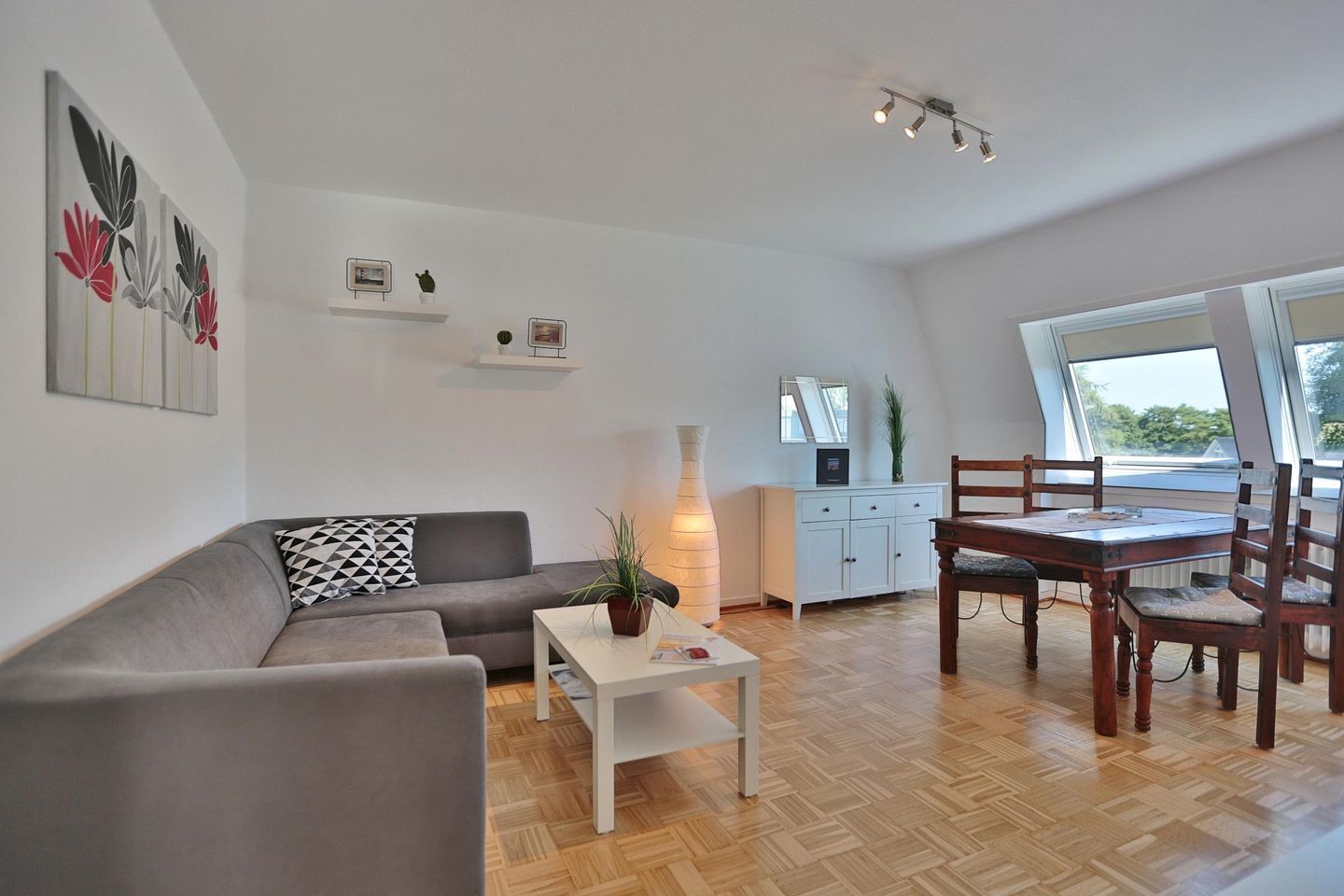 Fernseher, Stereoanlage