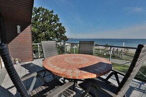 Outdoor dining - Haus am Ahornweg 5 - House at Ahornweg 5 Apartment 12 (Scharbeutz)