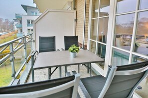 Outdoor dining - Hanseaten Residence Apartment 15 - Hanseaten Residence (Scharbeutz)