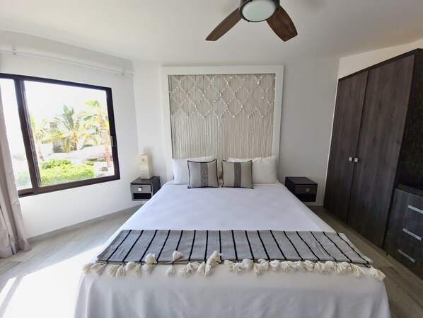 2 室のベッドルーム、アイロン / アイロン台、WiFi、ベッドシーツ