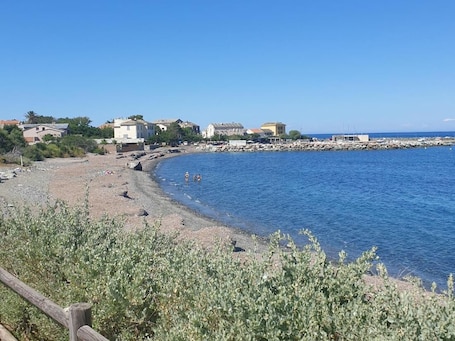 Beach. A Teppa, le Grevillea, Loft