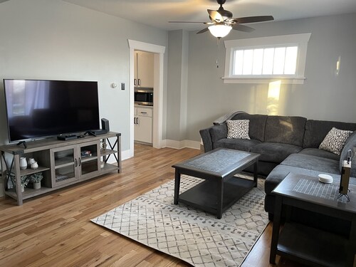 Welcome to S 25th St.! 2 BR 1 BA + Bonus Space
