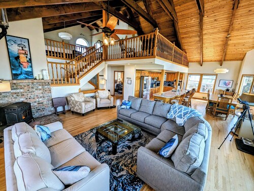 Experience Spacious Coastal Living at Seascape - Stunning Views of Heceta Beach 