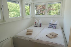 3 bedrooms, WiFi, bed sheets - Vacation apartment Störtebeker in the Waldhaus (Kühlungsborn)